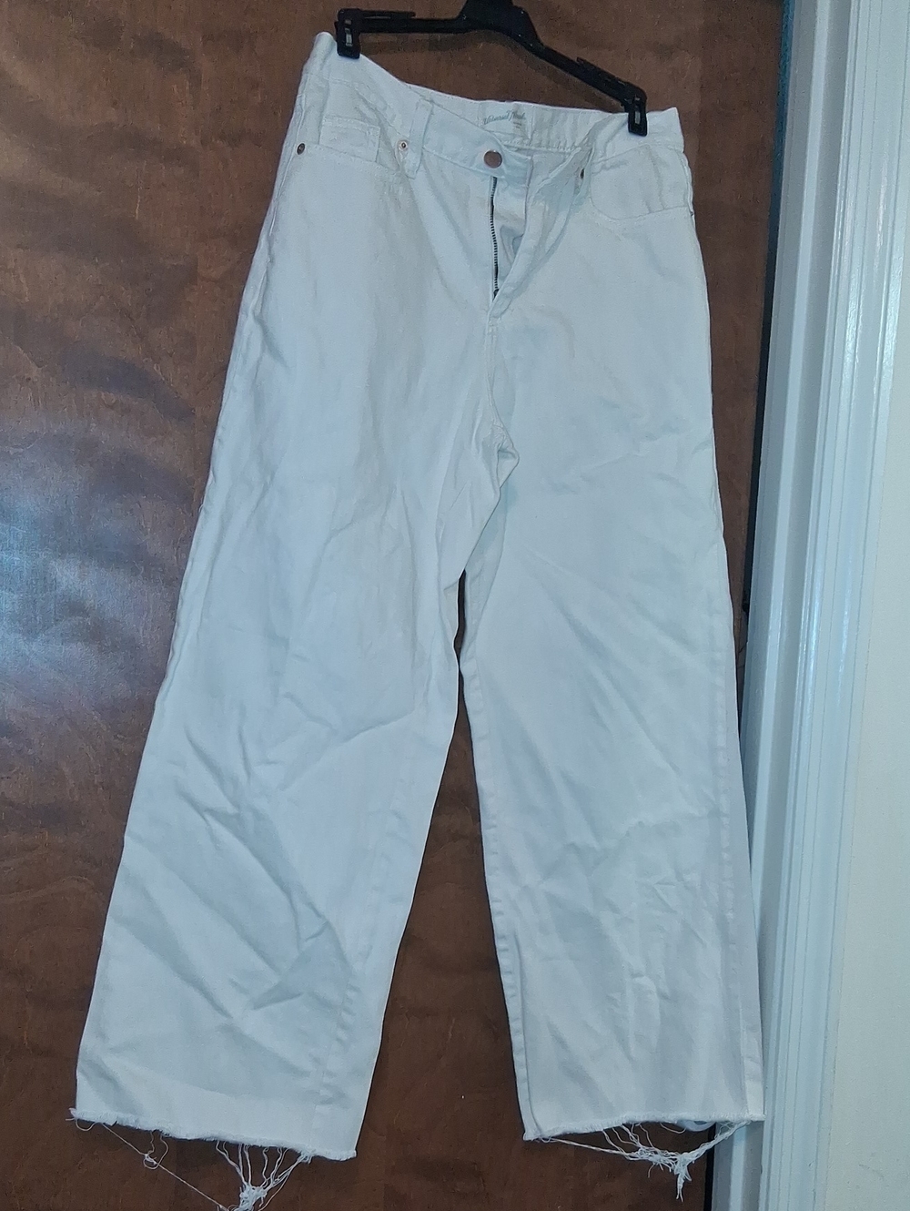 Universal Thread Wide Leg Jeans in Off-White
